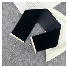 Dandadan Momo Ayase Ohrringe Choker Haarspange Cosplay Requisite